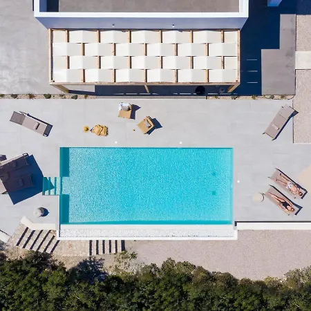 Villa Nora Βίλα *
